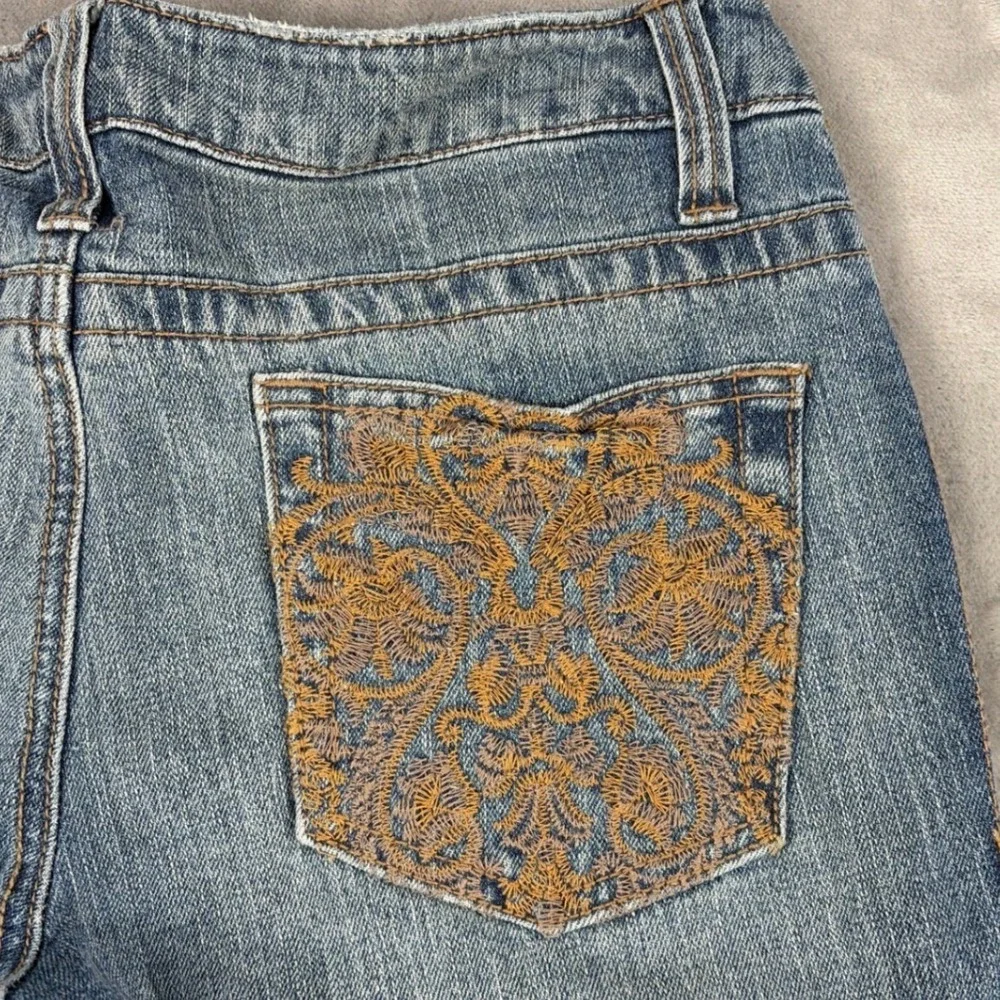 Guess Jeans Womens 27 Medium Wash Low Rise Bootcut Embroidered Back Pocket Denim - Picture 8 of 8